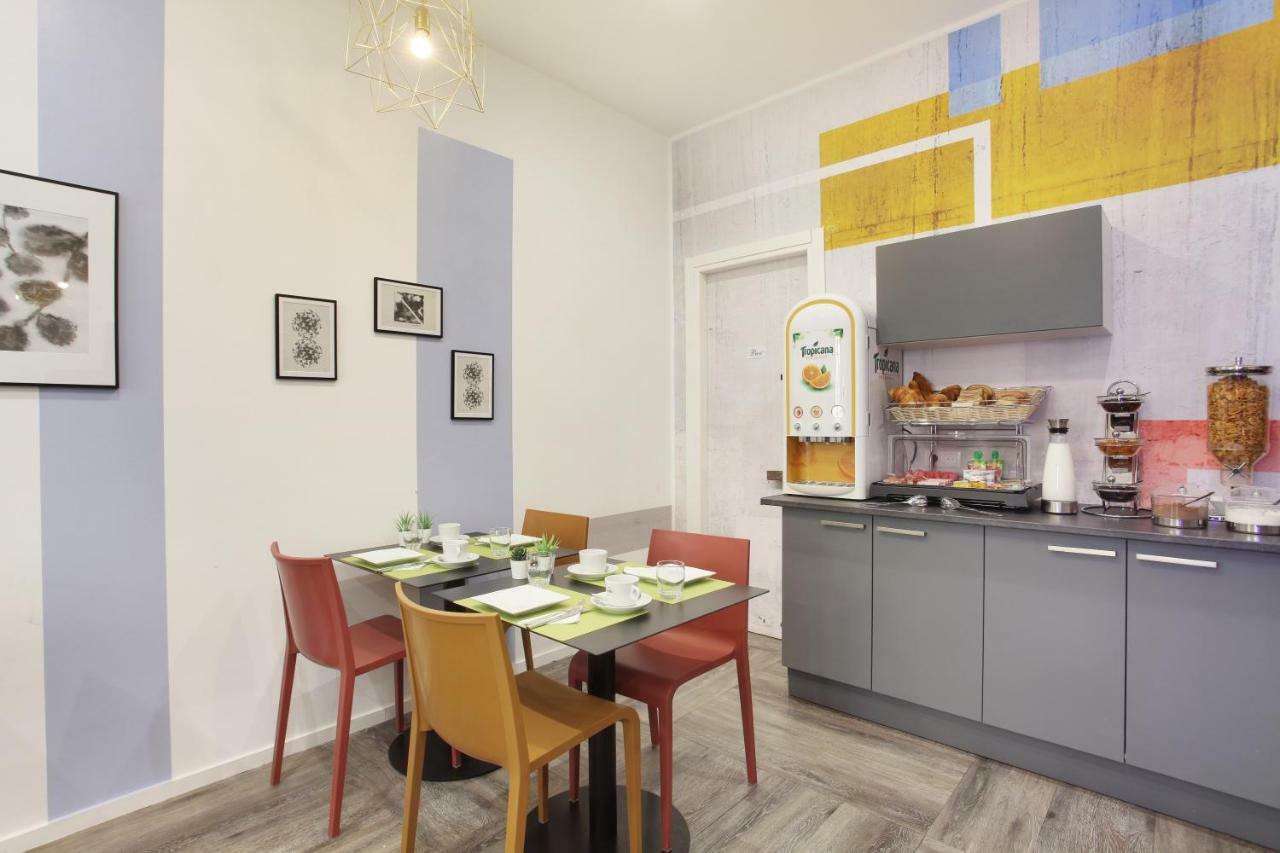 Alcove Hotel